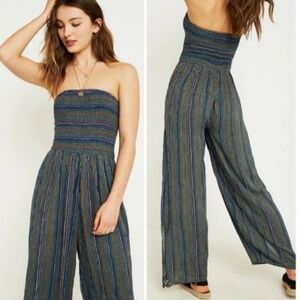Very cute lightweight strapless striped jumpsuit